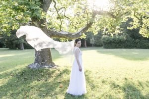Sonnenschein, Romantik und ein Oldtimer - eine Hochzeitsinspiration