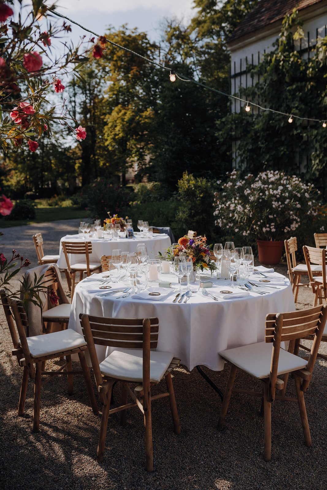 Sommerhochzeit mit Outdoor-Dinner, (c) Vanessa und Markus